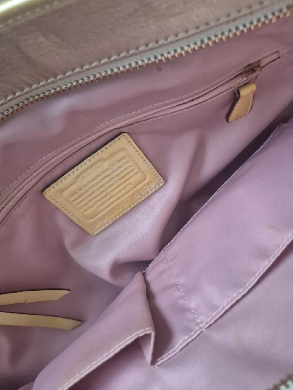 Coach Bag - Picture 5 of 8